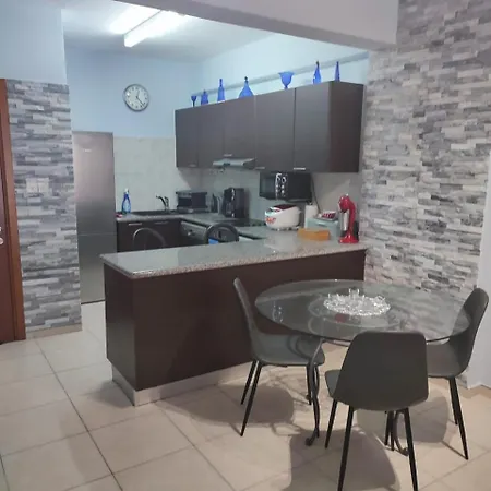 Apartment Cosy Seaview Two Bedroom Aparment Tombs Of The Kings *